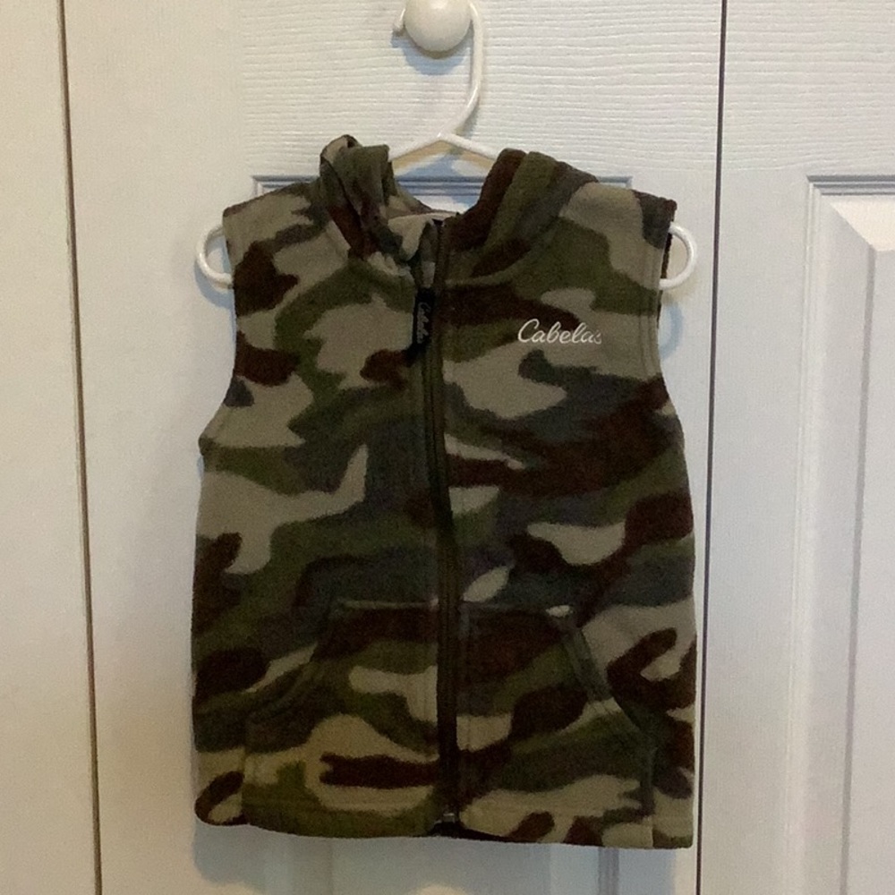 Cabela’s Camo Vest 3T Boys